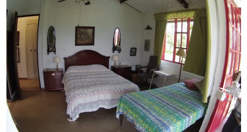 ALOJAMIENTO CASA COMPLETA